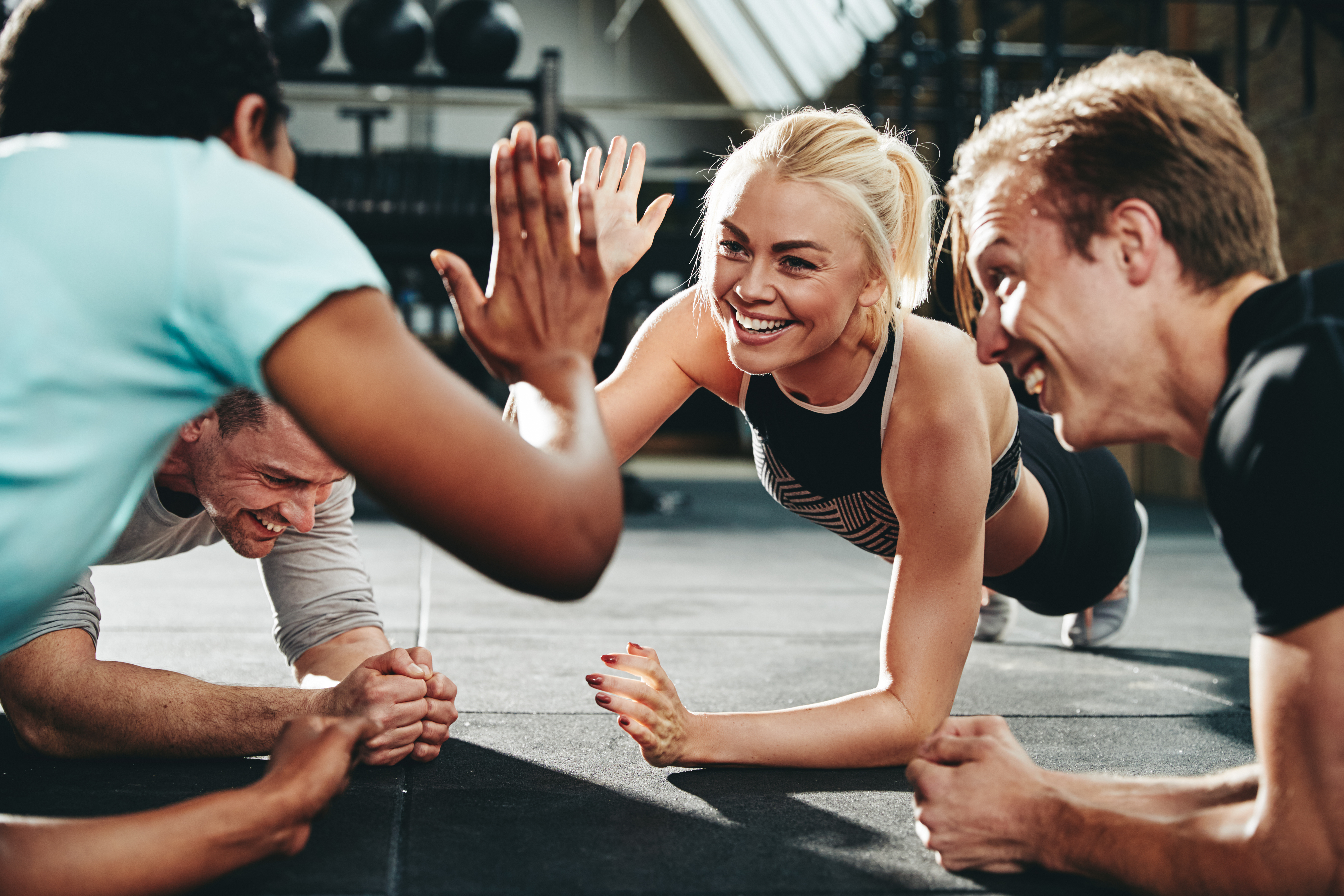 Trainingsfläche mit Kraftgeräten und Cardiogeräten – Visualisierung von Fitness Express Go Stetten
